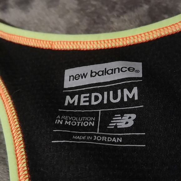 New Balance Lightning Dry Long Bra Racerback Tank size medium - Picture 3 of 6